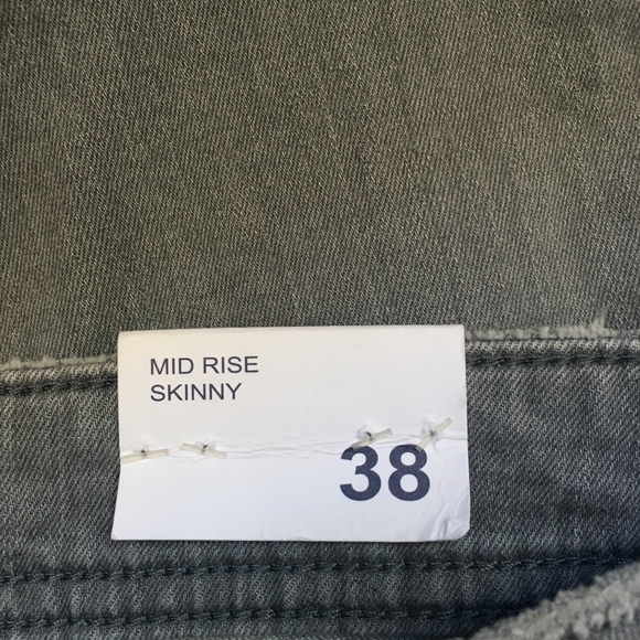 Zara Grey Mid Rise Skinny Embroidered Peal Jeans - Picture 7 of 8